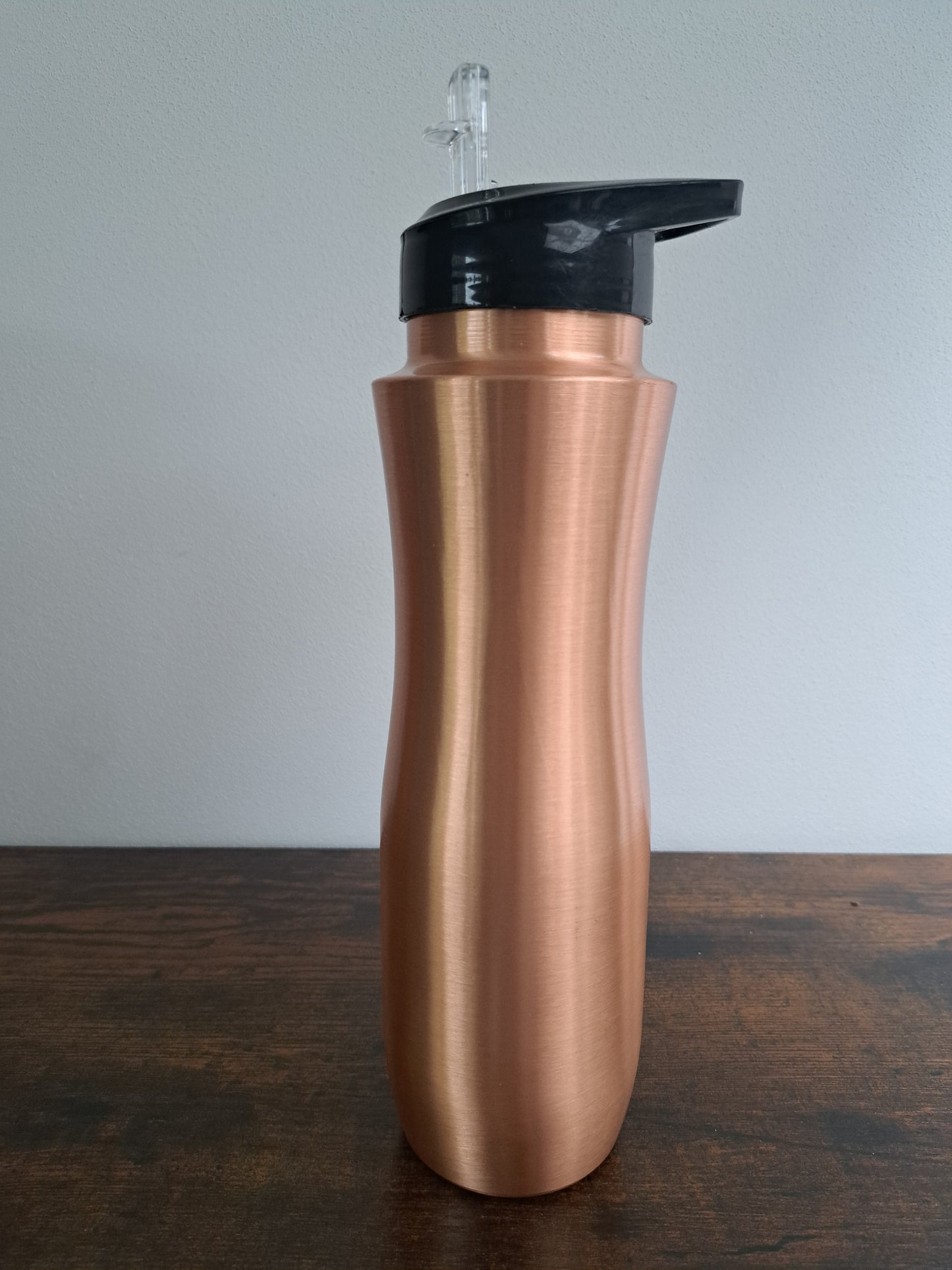 Koperen waterfles met rietje - Modern design